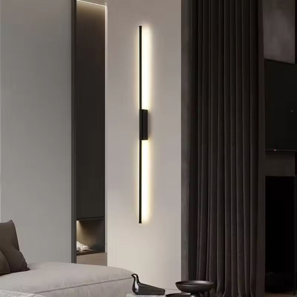 Nastavljiva LED stenska svetilka v skandinavskem slogu
