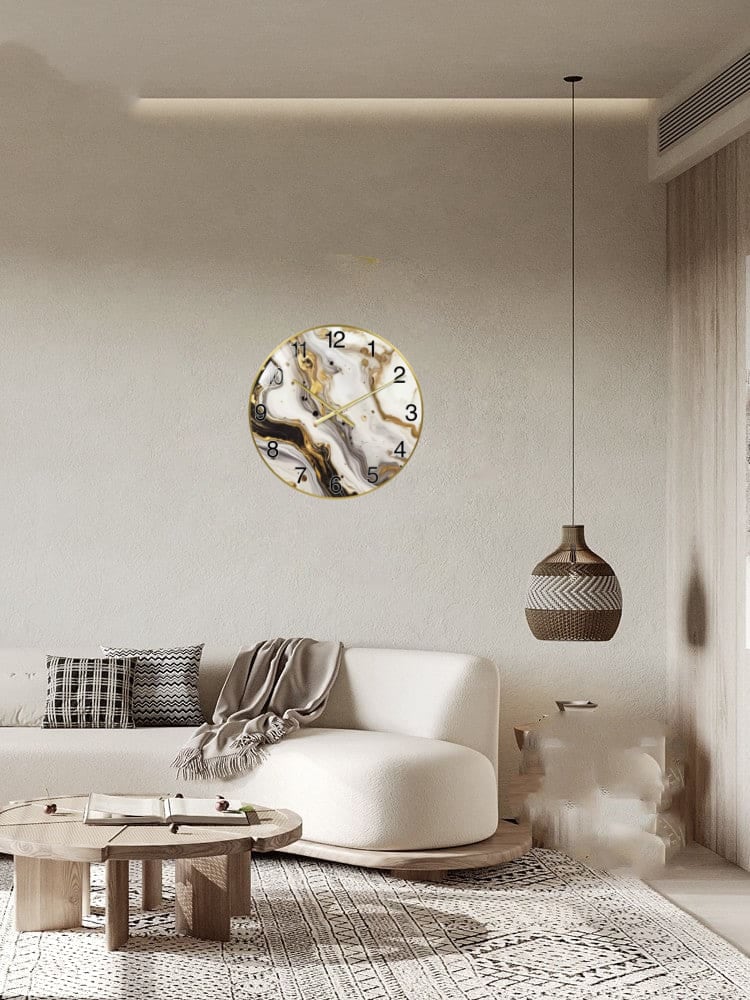 Moderna steklena stenska ura z marmornim dizajnom