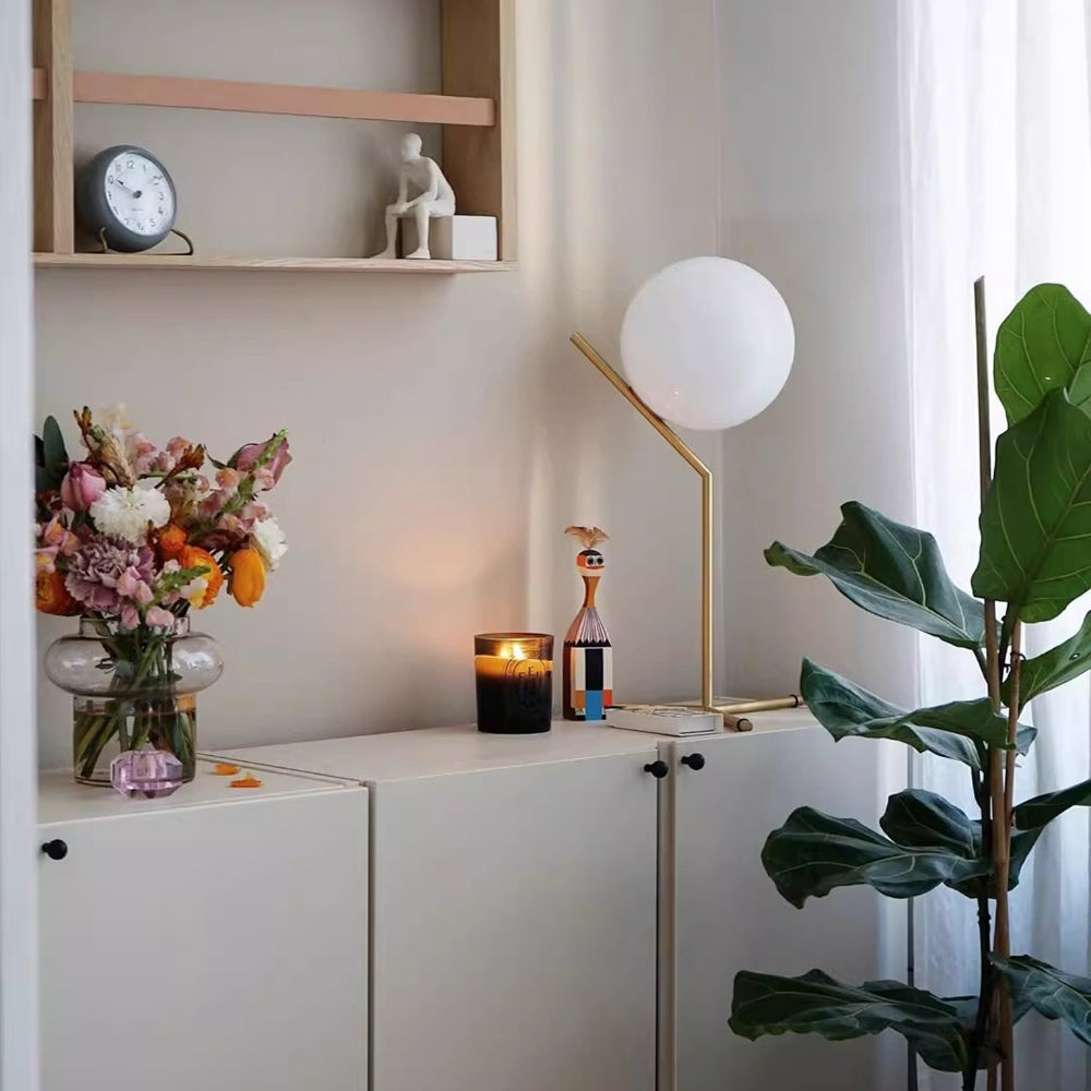 Dizajnerska namizna svetilka Alaris, steklo, kov