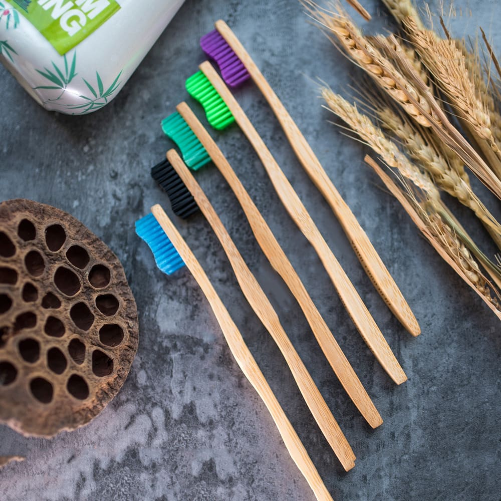 BAMBOO zobna ščetka - Set 4 kosov